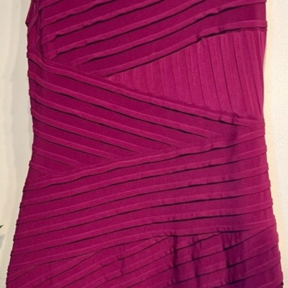 Calvin Klein Purple Bodycon Crisscross size 10 - Picture 4 of 4